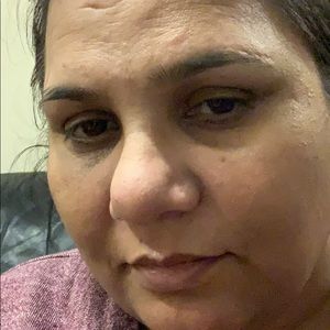 Meet your Posher, Saima